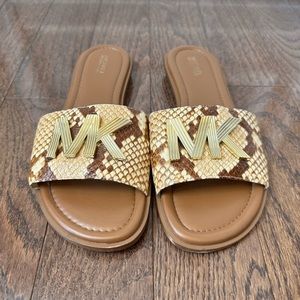 Michael Kors MK logo Snake Print Flat Sandal Size 8